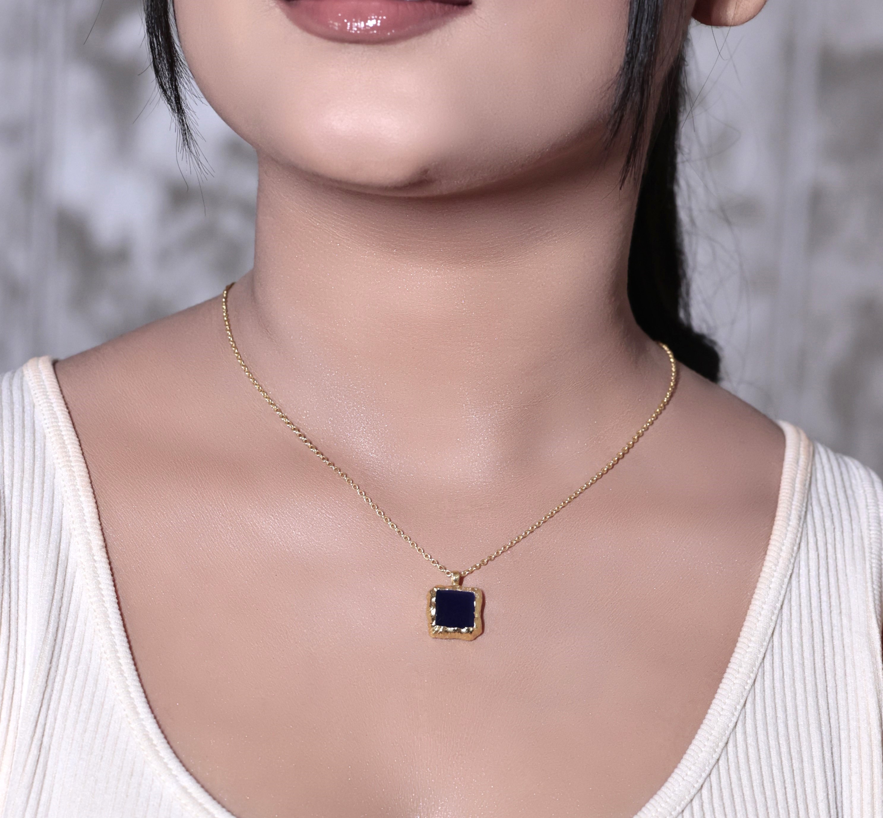 product alt image